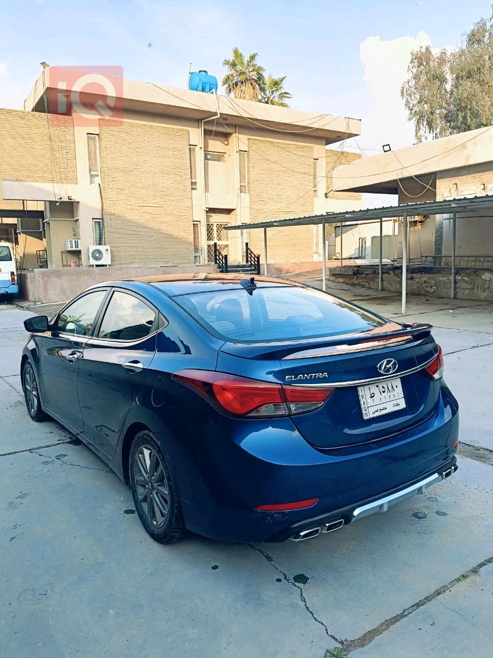 Hyundai Elantra